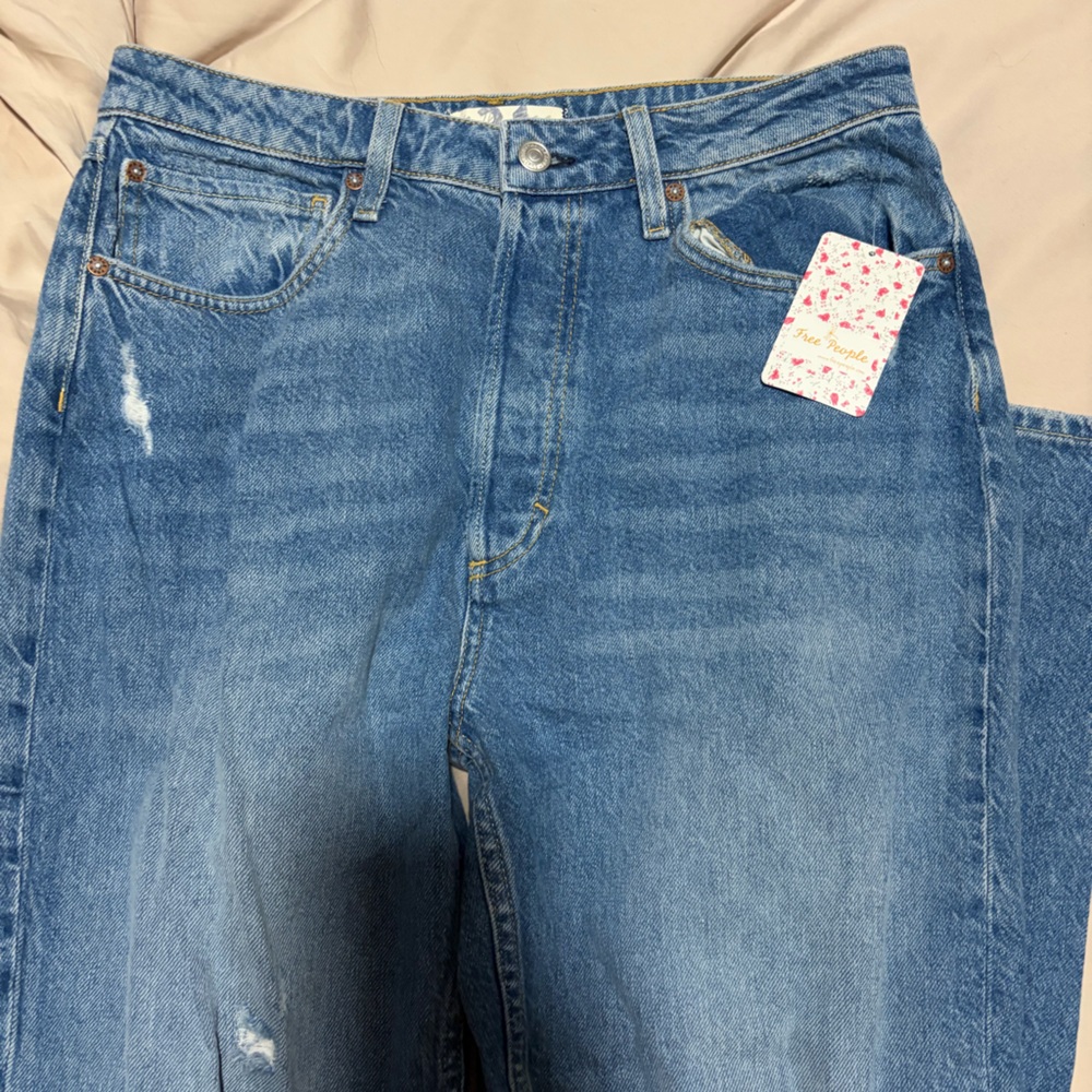 NWT Free People Thirty-One Distressed Blue Straight Leg Jeans